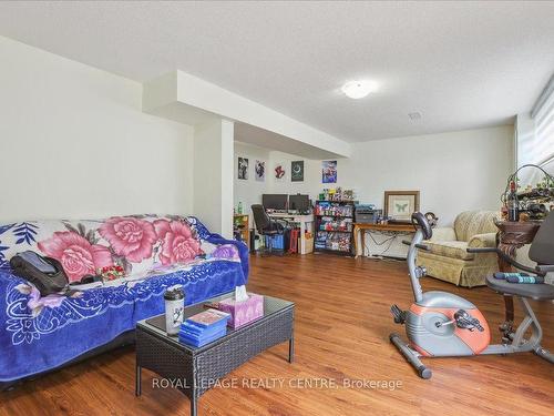 2-3510 South Millway, Mississauga, ON - Indoor Photo Showing Living Room