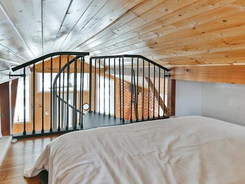 Master bedroom - 19 Rue Alpine, Brownsburg-Chatham, QC - Indoor