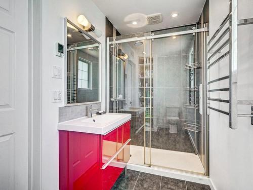 Salle de bains - 85 Av. Lockhart, Mont-Royal, QC - Indoor Photo Showing Bathroom
