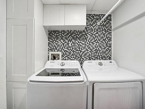 Salle de lavage - 28 Rue Ozias-Leduc, Blainville, QC - Indoor Photo Showing Laundry Room
