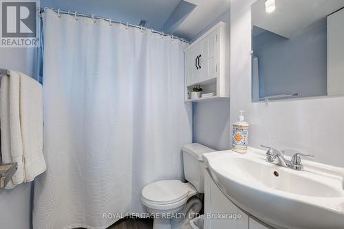 380 Burnley Court, Oshawa, ON - Indoor Photo Showing Bathroom