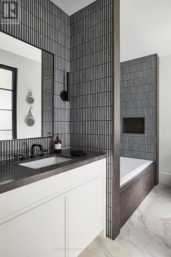 11 Beaucourt Road, Toronto, ON - Indoor Photo Showing Bathroom