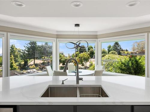 11096 Greenpark Dr, North Saanich, BC - Indoor Photo Showing Kitchen With Double Sink