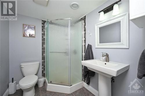 49 D'Arcys Way, Kemptville, ON - Indoor Photo Showing Bathroom