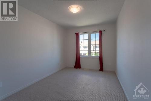 215 Macoun Circle, Ottawa, ON - Indoor Photo Showing Other Room