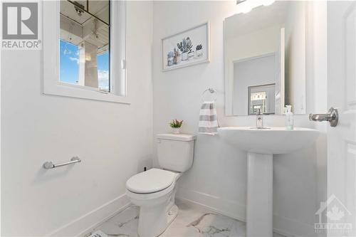 Powder Room - 619 Cygnus Street, Ottawa, ON - Indoor Photo Showing Bathroom