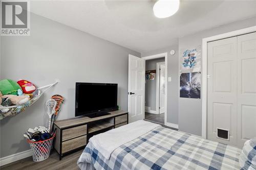 306 Braemar Place, St Clair, ON - Indoor Photo Showing Bedroom