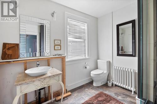 1857 Richmond, Windsor, ON - Indoor Photo Showing Bathroom