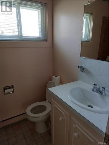156 St. James Street, Woodstock, NB - Indoor Photo Showing Bathroom