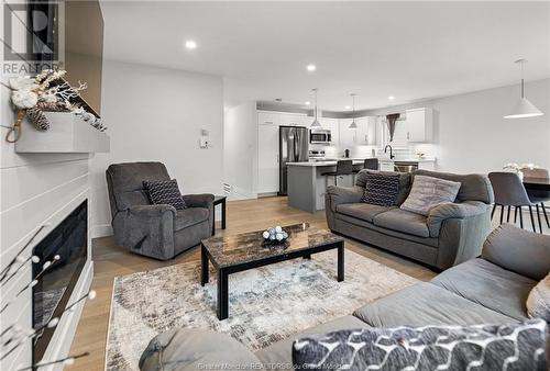 177 Francfort Cres, Moncton, NB - Indoor Photo Showing Living Room