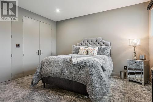 2761 Lockhart Road, Innisfil, ON - Indoor Photo Showing Bedroom