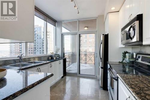 2110 - 5229 Dundas Street W, Toronto, ON - Indoor Photo Showing Kitchen With Double Sink With Upgraded Kitchen