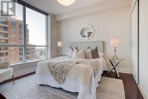 2110 - 5229 Dundas Street W, Toronto, ON - Indoor Photo Showing Bedroom