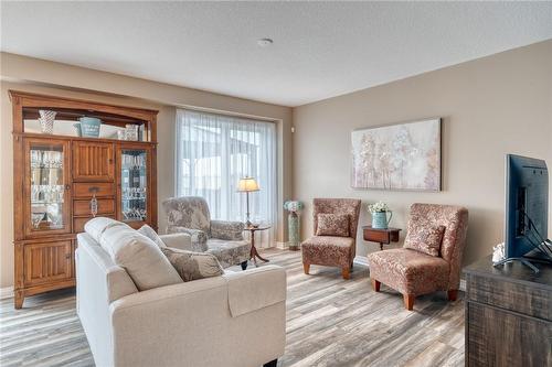 GENEROUS SIZE LIVING ROOM - 87 Periwinkle Drive, Hamilton, ON - Indoor Photo Showing Living Room