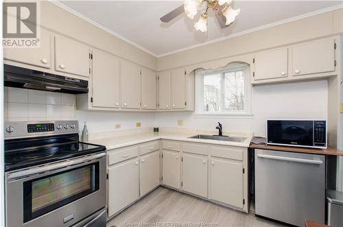 52 Teesdale St, Moncton, NB - Indoor Photo Showing Kitchen