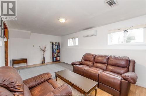 52 Teesdale St, Moncton, NB - Indoor Photo Showing Living Room