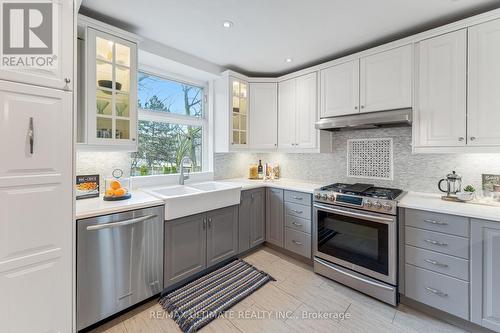 4 Heathdale Road, Toronto, ON - Indoor Photo Showing Kitchen With Upgraded Kitchen