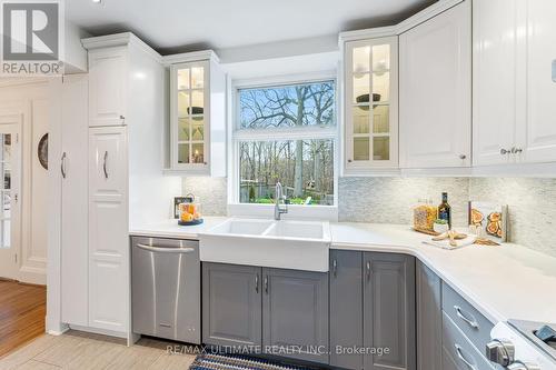 4 Heathdale Road, Toronto, ON - Indoor Photo Showing Kitchen With Double Sink With Upgraded Kitchen