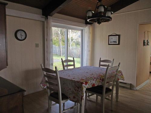 Salle Ã  manger - 33 Ch. De La Grève O., Saint-Denis-De La Bouteillerie, QC - Indoor Photo Showing Dining Room