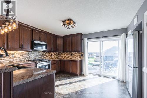 10 Ashwood Crescent, Quinte West, ON - Indoor Photo Showing Kitchen With Upgraded Kitchen