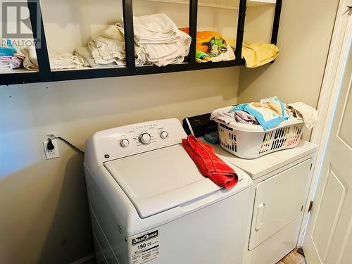 8-10 Orlando Road, Roberts Arm, NL - Indoor Photo Showing Laundry Room