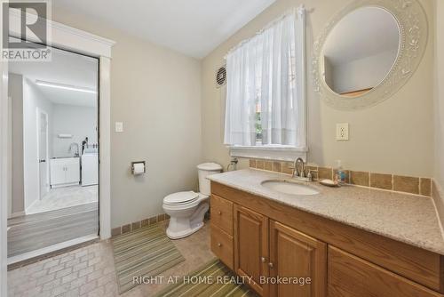 3507 Highway 35 Rd. N. Road N, Kawartha Lakes, ON - Indoor Photo Showing Bathroom