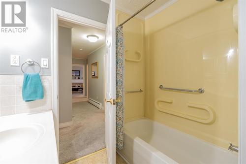 54 Smallwood Drive, Mount Pearl, NL - Indoor Photo Showing Bathroom