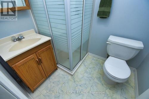 20 - 10 Huntingwood Avenue, Hamilton, ON - Indoor Photo Showing Bathroom