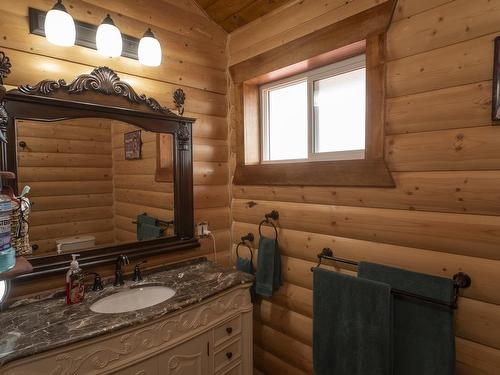 1140 Onion Lake Road, Thunder Bay, ON - Indoor Photo Showing Bathroom