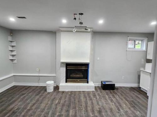 1813 Spruce Hill Rd, Pickering, ON - Indoor With Fireplace