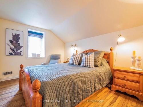 4366 Beech Grove Sdrd, Caledon, ON - Indoor Photo Showing Bedroom