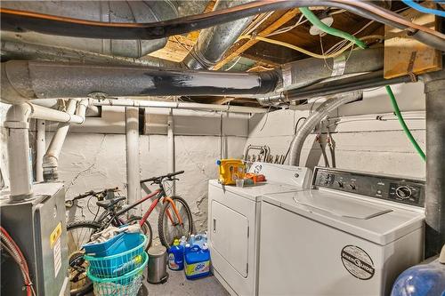 349 Des Meurons Street, Winnipeg, MB - Indoor Photo Showing Laundry Room
