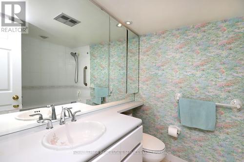 608 - 1240 Marlborough Court, Oakville, ON - Indoor Photo Showing Bathroom