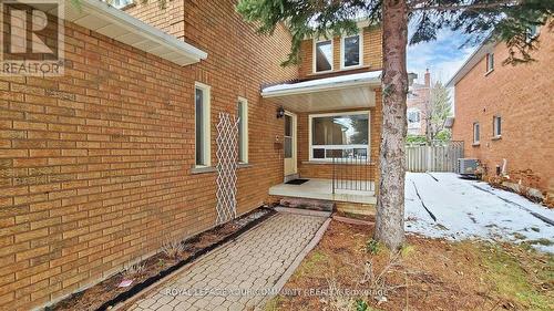 32 Muster Court, Markham, ON - Outdoor