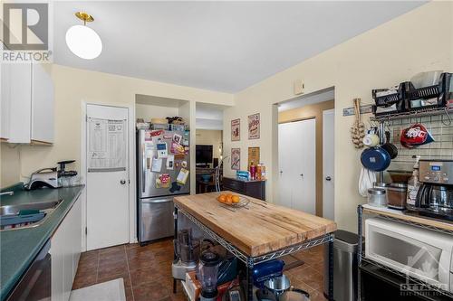 1326 Cornell Street, Ottawa, ON - Indoor Photo Showing Kitchen