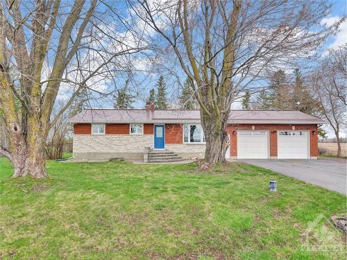 8547 Mitch Owens Road, Gloucester, ON 