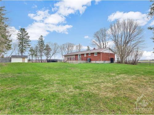 8547 Mitch Owens Road, Gloucester, ON 