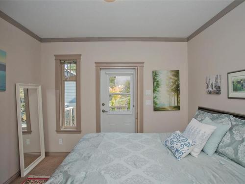 514 Schubert Pl, Ladysmith, BC - Indoor Photo Showing Bedroom