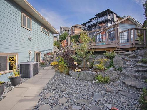 514 Schubert Pl, Ladysmith, BC - Outdoor With Deck Patio Veranda