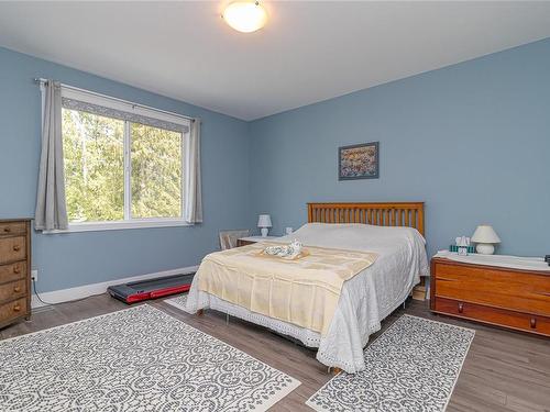 137 Rollie Rose Dr, Ladysmith, BC - Indoor Photo Showing Bedroom