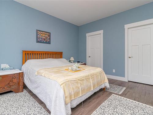 137 Rollie Rose Dr, Ladysmith, BC - Indoor Photo Showing Bedroom