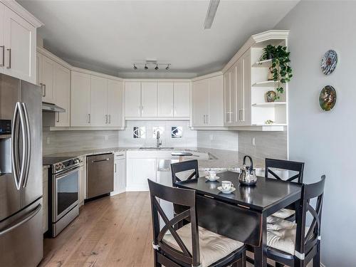 1299 Eston Pl, Langford, BC - Indoor Photo Showing Kitchen