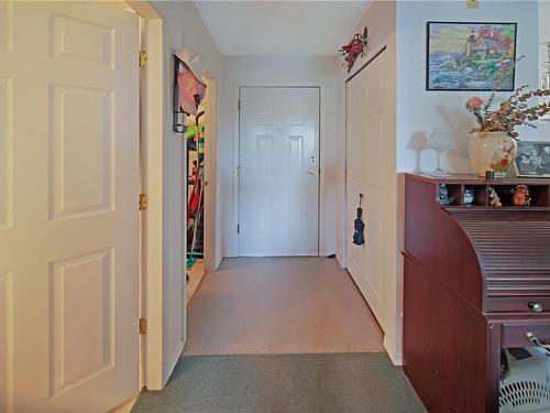 308-3855 11Th Ave, Port Alberni, BC - Indoor Photo Showing Other Room