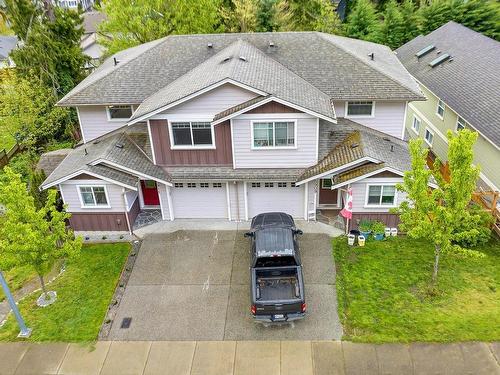 5911 Stonehaven Dr, Duncan, BC - Outdoor With Facade