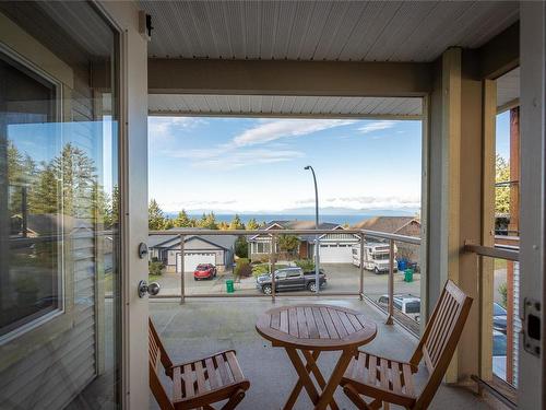 5767 Bradbury Rd, Nanaimo, BC - Outdoor With Deck Patio Veranda With Exterior