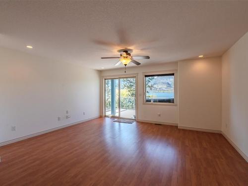 4021 Lakeside Road, Penticton, BC - Indoor Photo Showing Other Room
