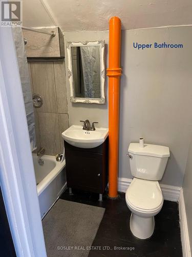 381 Gloucester Street, Midland, ON - Indoor Photo Showing Bathroom
