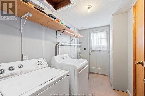 1728 Caille, Lakeshore, ON - Indoor Photo Showing Laundry Room
