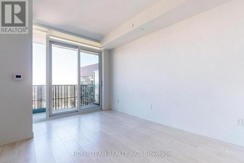 3006 - 8 Eglinton Ave Avenue E, Toronto, ON - Indoor Photo Showing Other Room