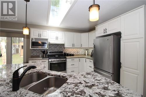 10160 Edmonds Boulevard, Lambton Shores, ON - Indoor Photo Showing Kitchen With Stainless Steel Kitchen With Double Sink